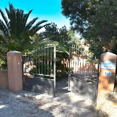 Villa Piscine Chauffée Et Magnifique Vue Mer! à10 Mns De La Plage&du Centre! *