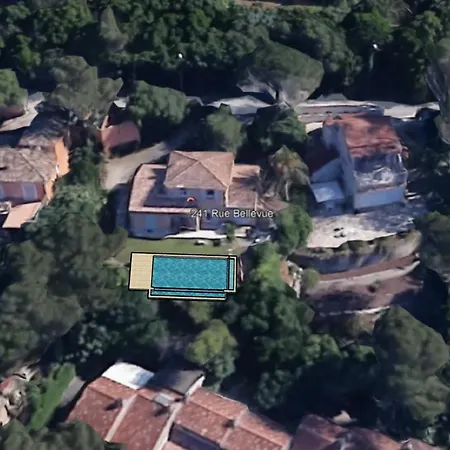 Piscine Chauffée Et Magnifique Vue Mer! à10 Mns De La Plage&du Centre! * Cavalaire-sur-Mer