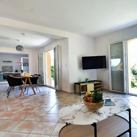 Piscine Chauffee Et Magnifique Vue Mer! A10 Mns De La & Du Centre!