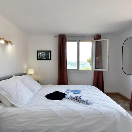 Piscine Chauffee Et Magnifique Vue Mer! A10 Mns De La & Du Centre! Villa *