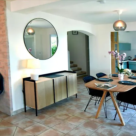 Bellevue, Magnifique Vue Mer! Piscine Chauffée, à10 Mns De La Et Du Centre! Villa