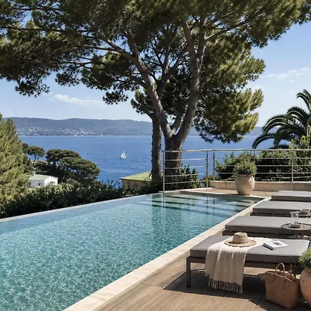 Bellevue, Magnifique Vue Mer! Piscine Chauffée, à10 Mns De La Et Du Centre! * Cavalaire-sur-Mer